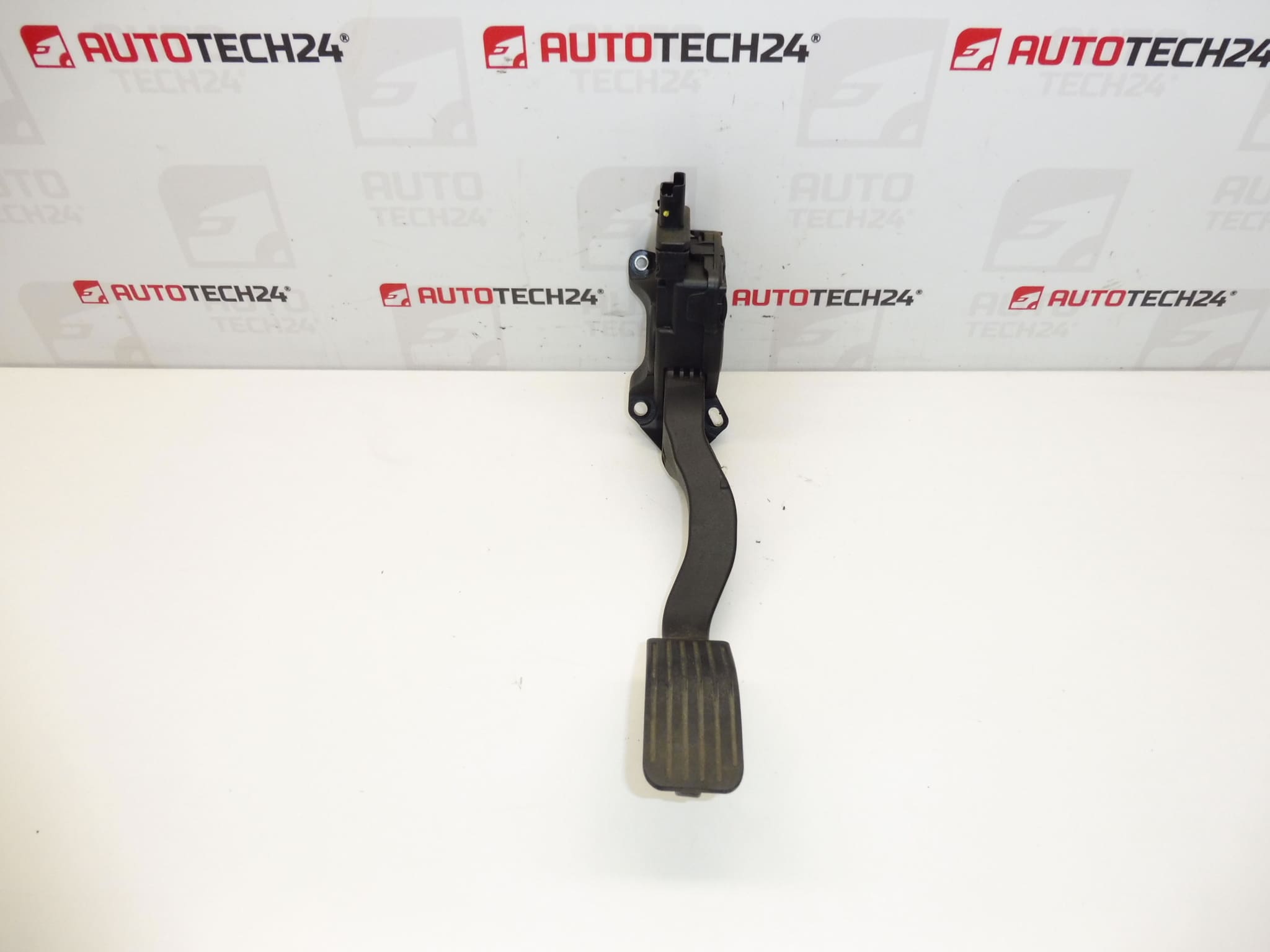 Pedale dell'acceleratore Citroën Peugeot 6PV009083-00 9680756880 1601AW