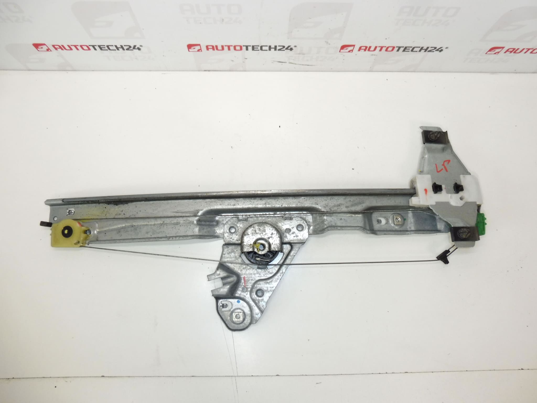 Meccanismo di avvolgimento del finestrino sinistro Peugeot 308 9658927080 9221CW