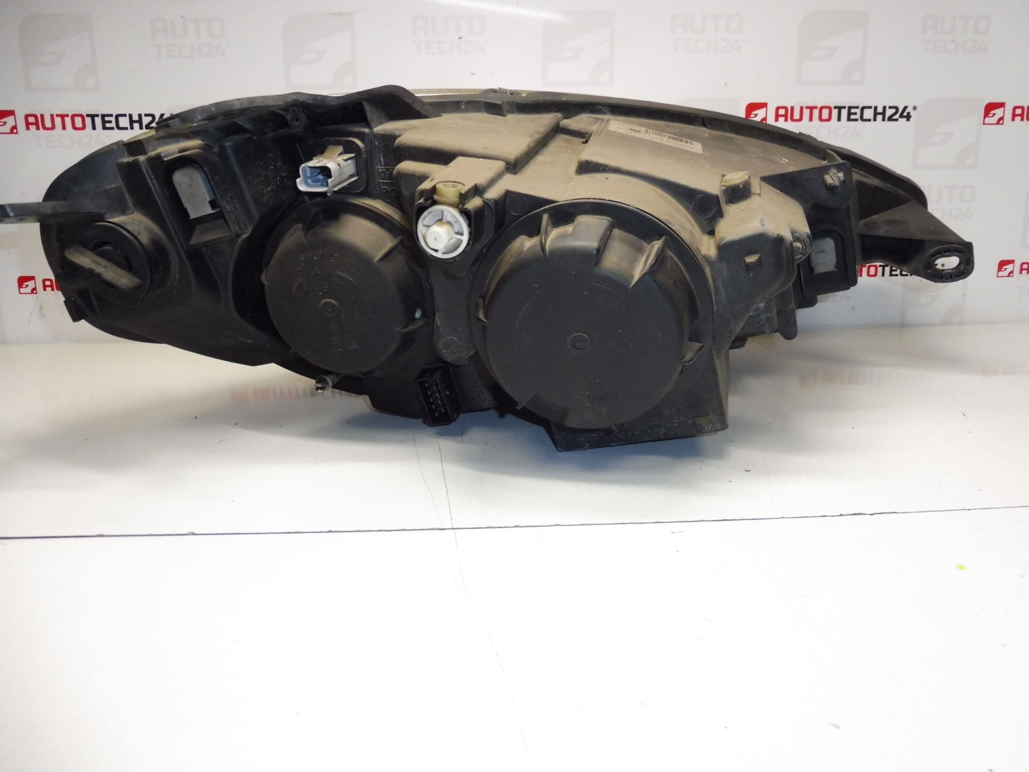 Faro anteriore sinistro Peugeot 807 1400964380 89901574 6208F1 - immagine 2