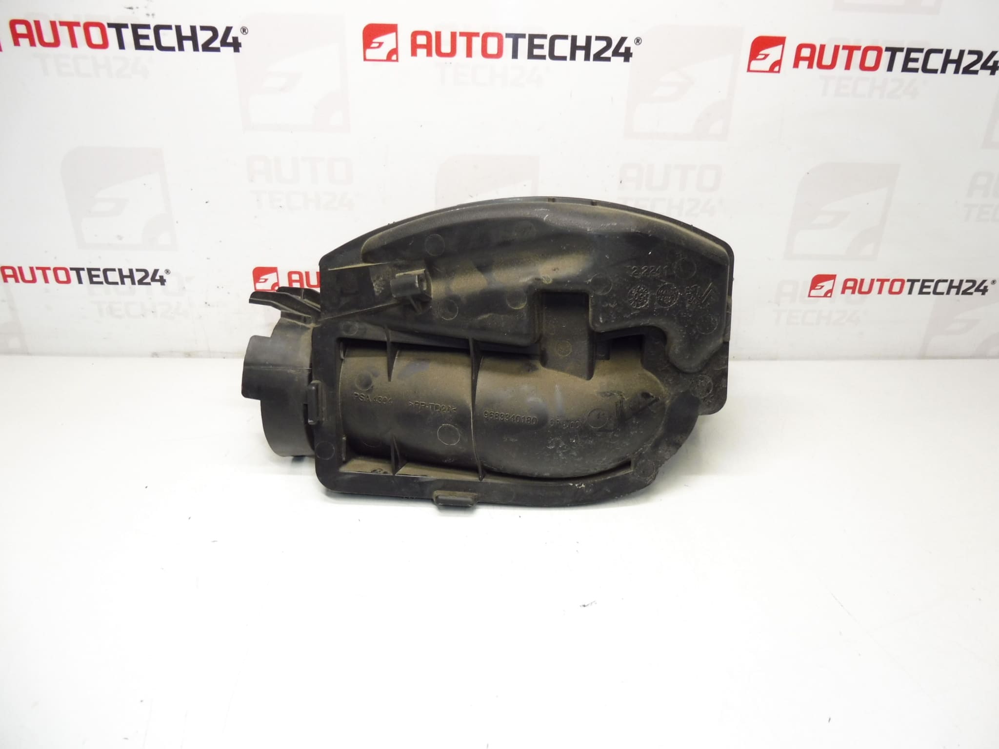 Risuonatore presa d'aria 1.4 VTI 70 kW 8FS Citroën Peugeot 9683340180 1436Q9